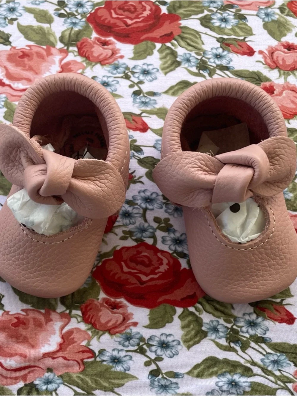 SALE!! Freshly Picked Knotted Bow Leather Baby Moccasins in ‘Blush’ (size: 2)